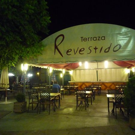 Hotel Restaurante Revestido Escalona Eksteriør billede