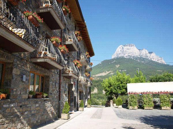 Hotel Restaurante Revestido Escalona Eksteriør billede